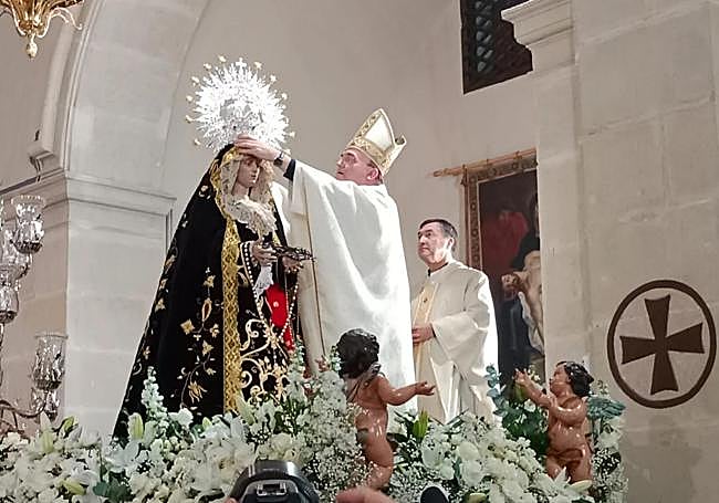 Coronation of 'La Marinera'.