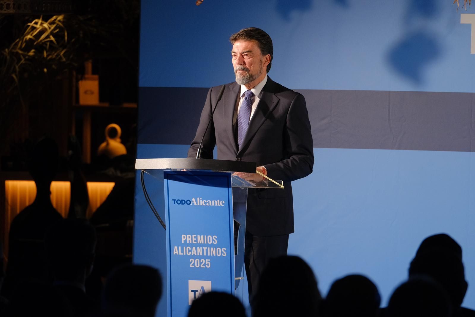 Alicante brilla: así ha sido la gran noche de los Premios Alicantinos