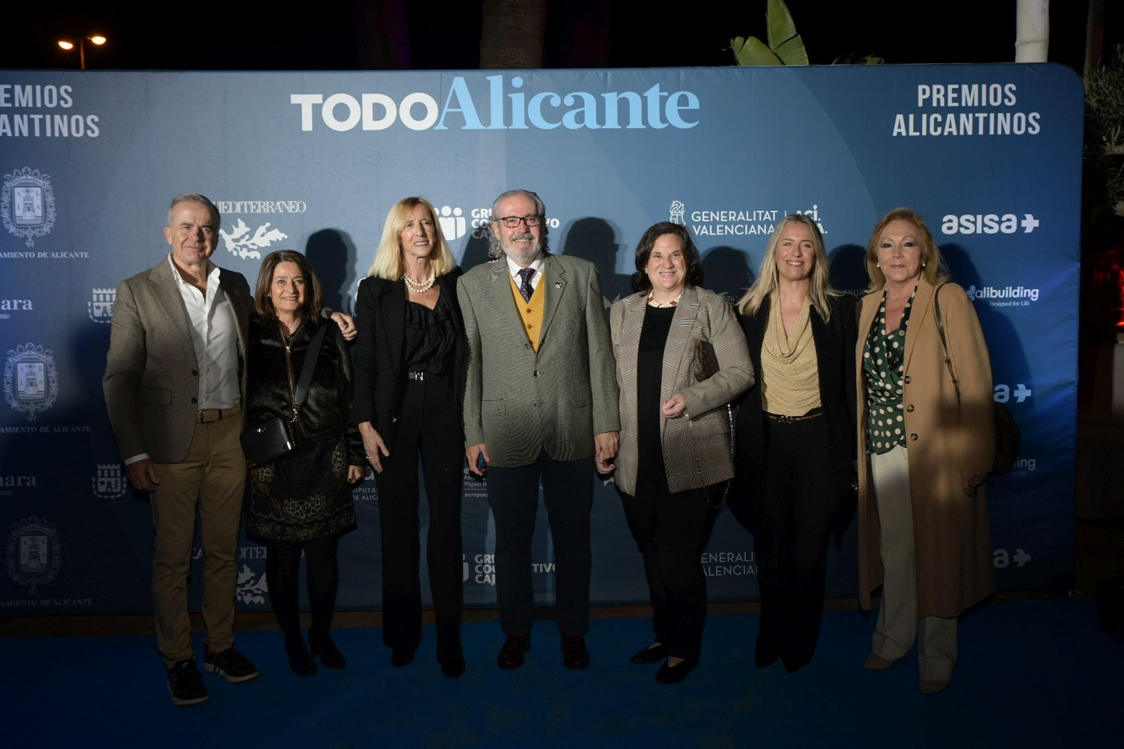 Búscate en el photocall de los Premios Alicantinos