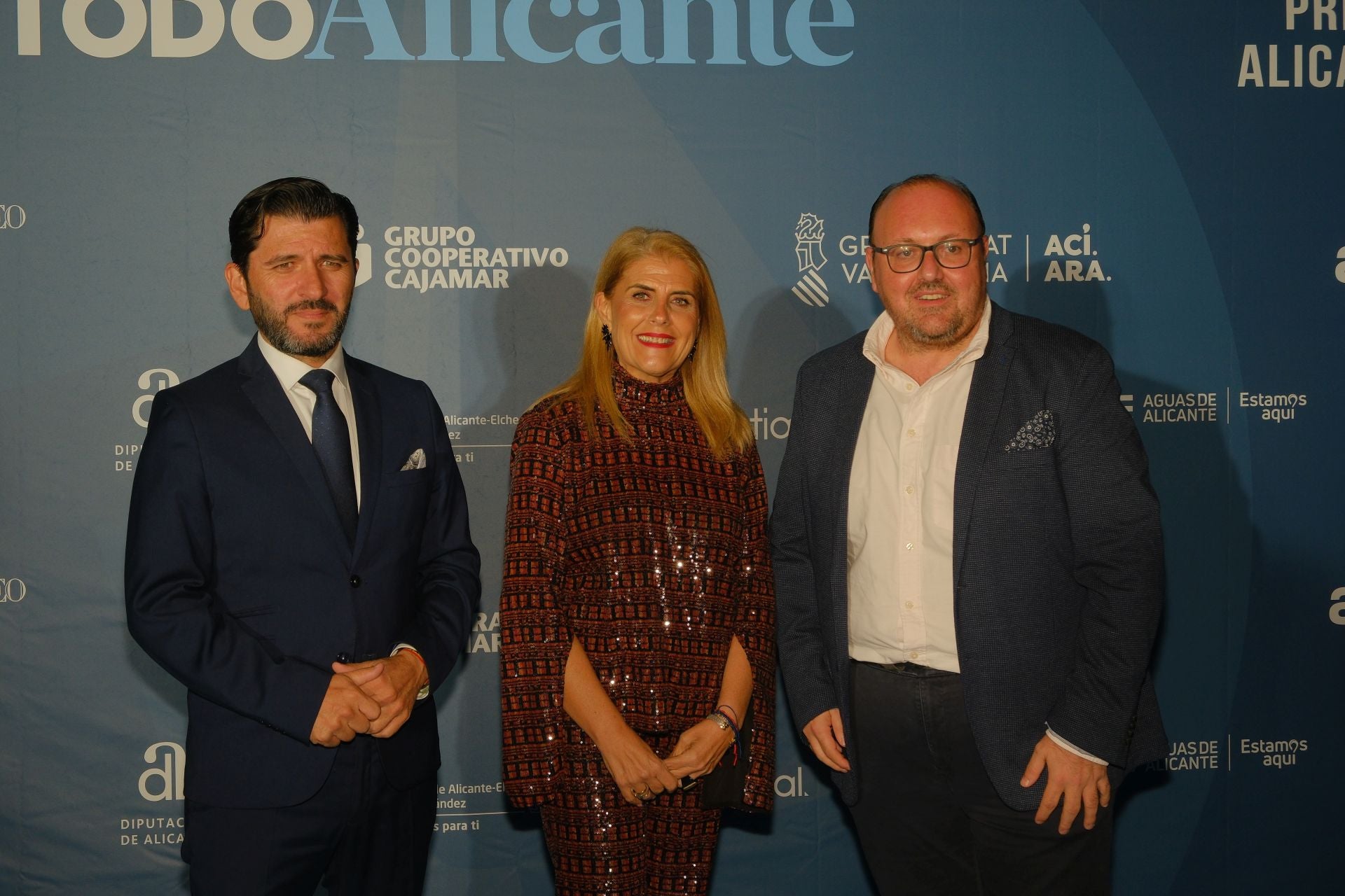 Búscate en el photocall de los Premios Alicantinos