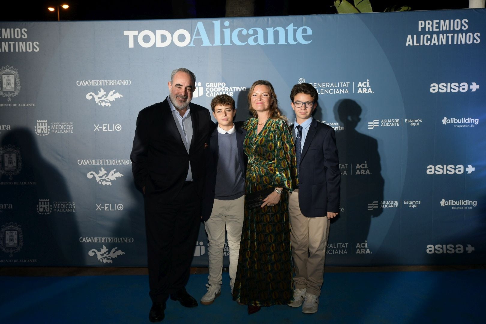 Búscate en el photocall de los Premios Alicantinos