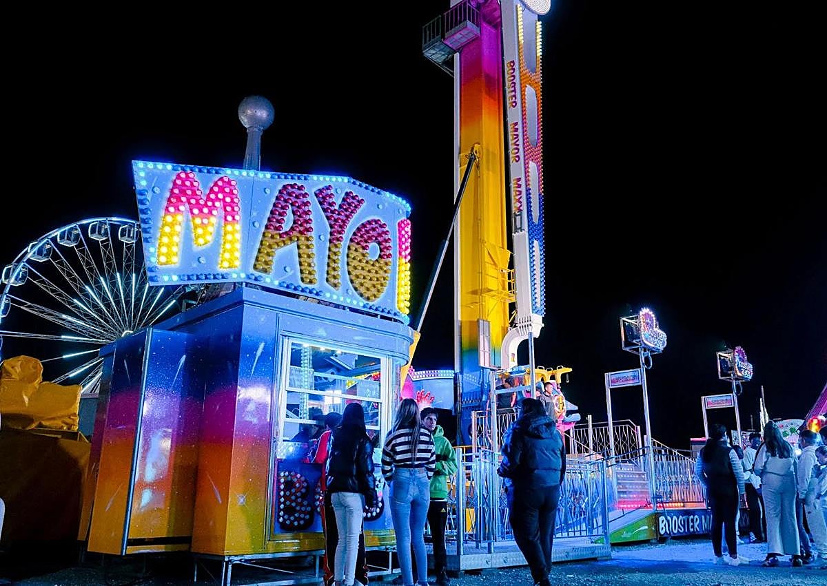 Imagen secundaria 1 - Feria de Navidad de Alicante 2024. 