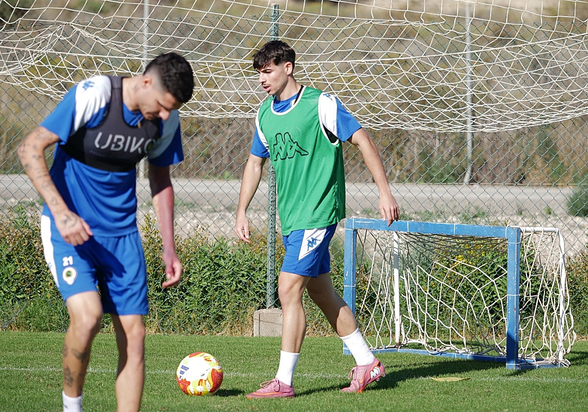 Nico Espinosa during a recent training session at Fontcalent.