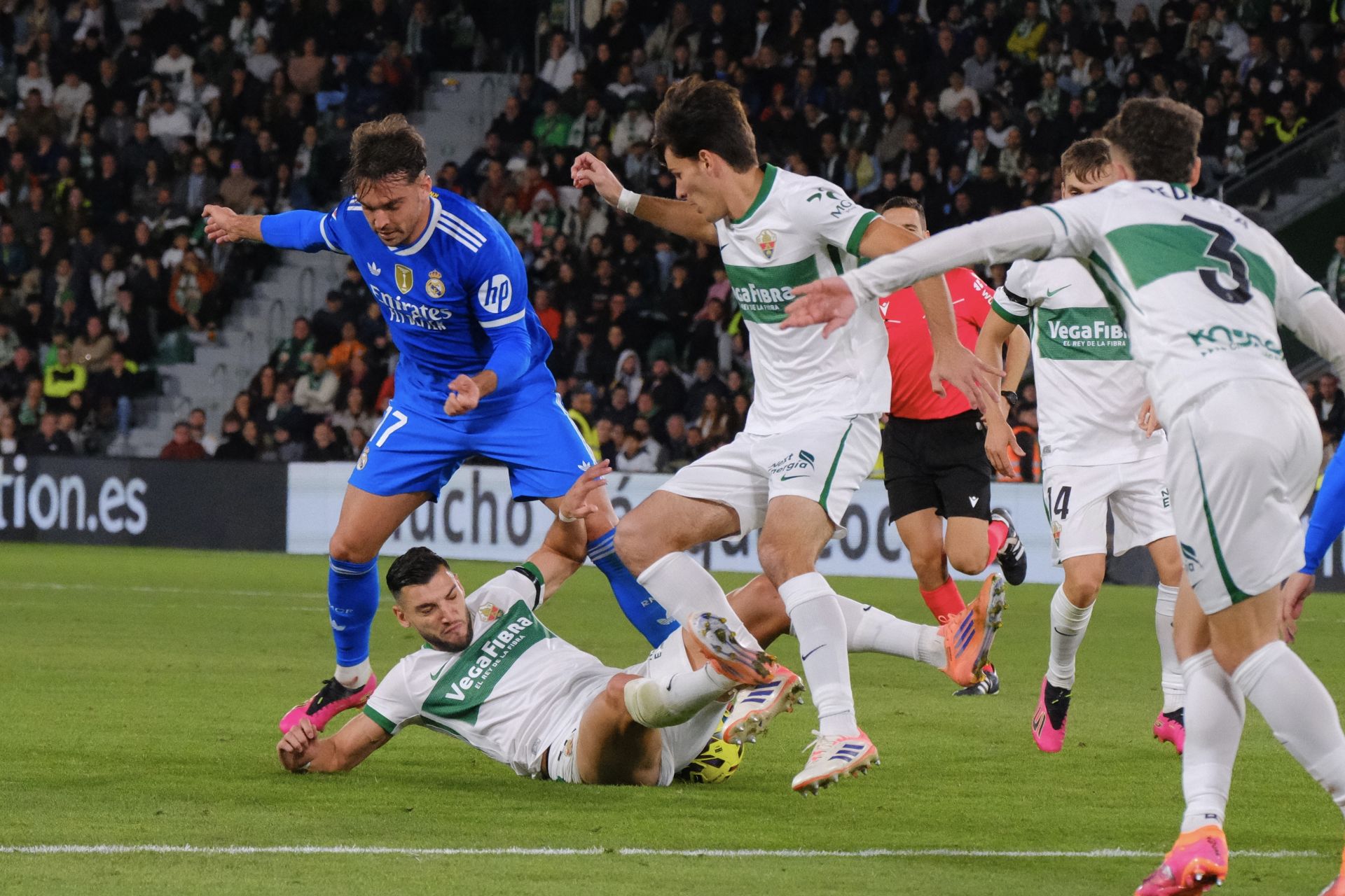 Las mejores imágenes del Elche CF-Real Madrid en el Martínez Valero