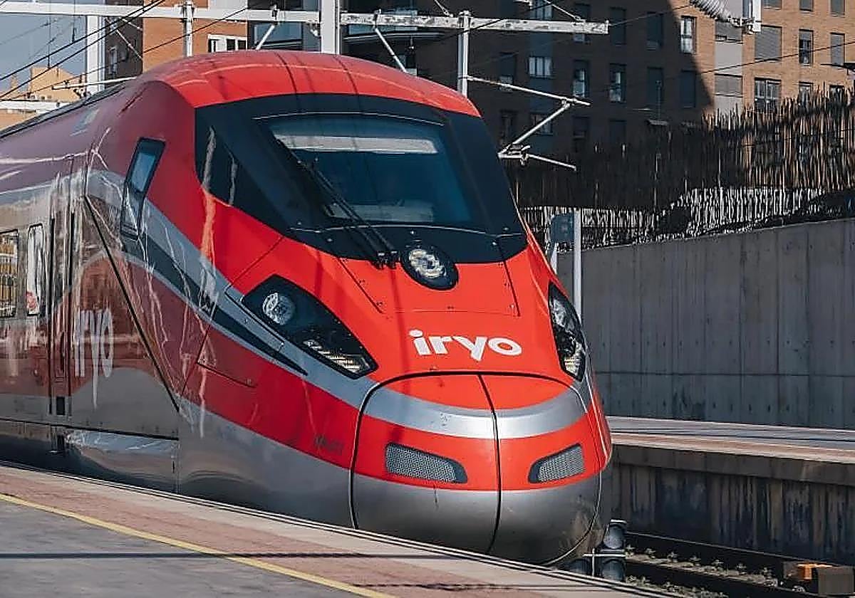 One of the Iryo trains at Alicante station.