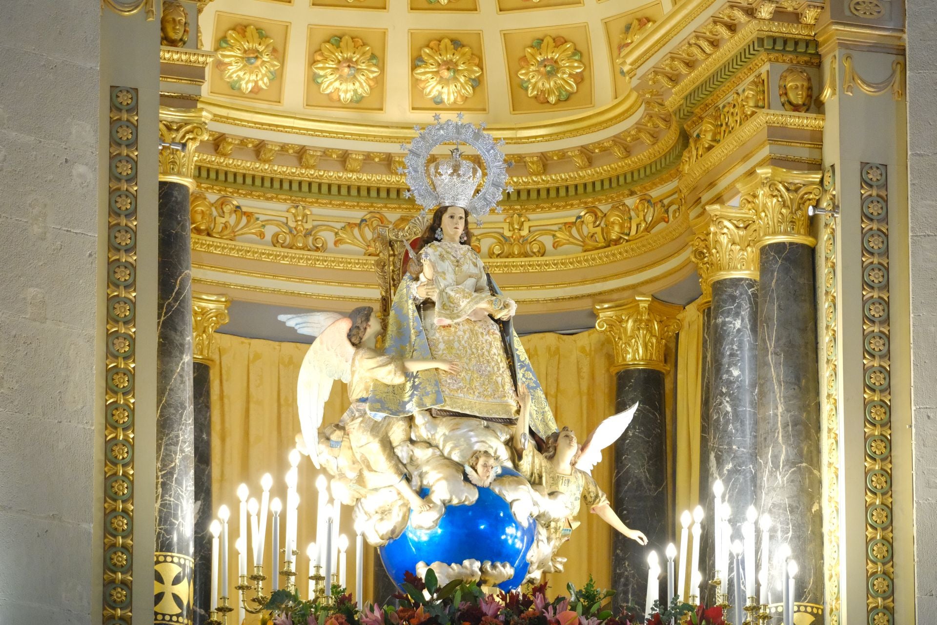 Alicante se rinde ante la Virgen del Remedio en su 75 aniversario como Alcaldesa Perpetua