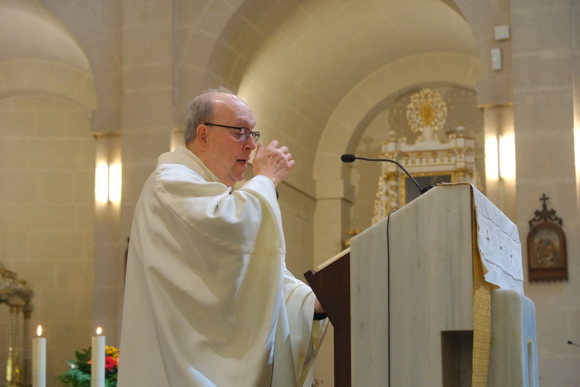 Alicante se rinde ante la Virgen del Remedio en su 75 aniversario como Alcaldesa Perpetua