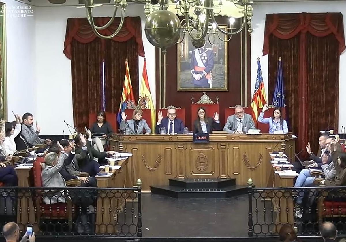The Elche City Council unanimously approves naming the new Inclusive Sports Hall after gymnasts Sara Marín and María Díez.