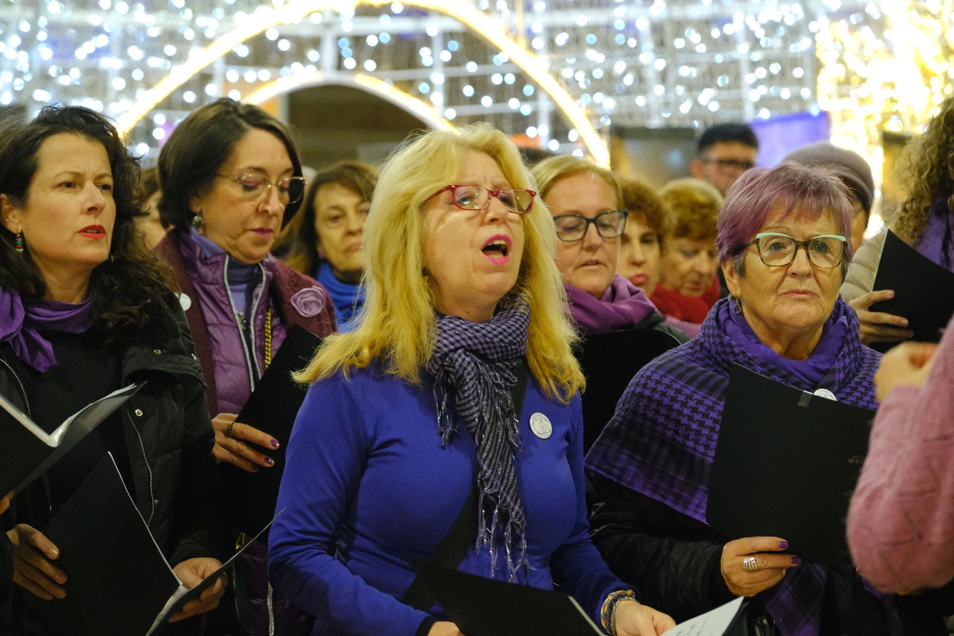 Alicante levanta la voz contra la violencia de género el 25N