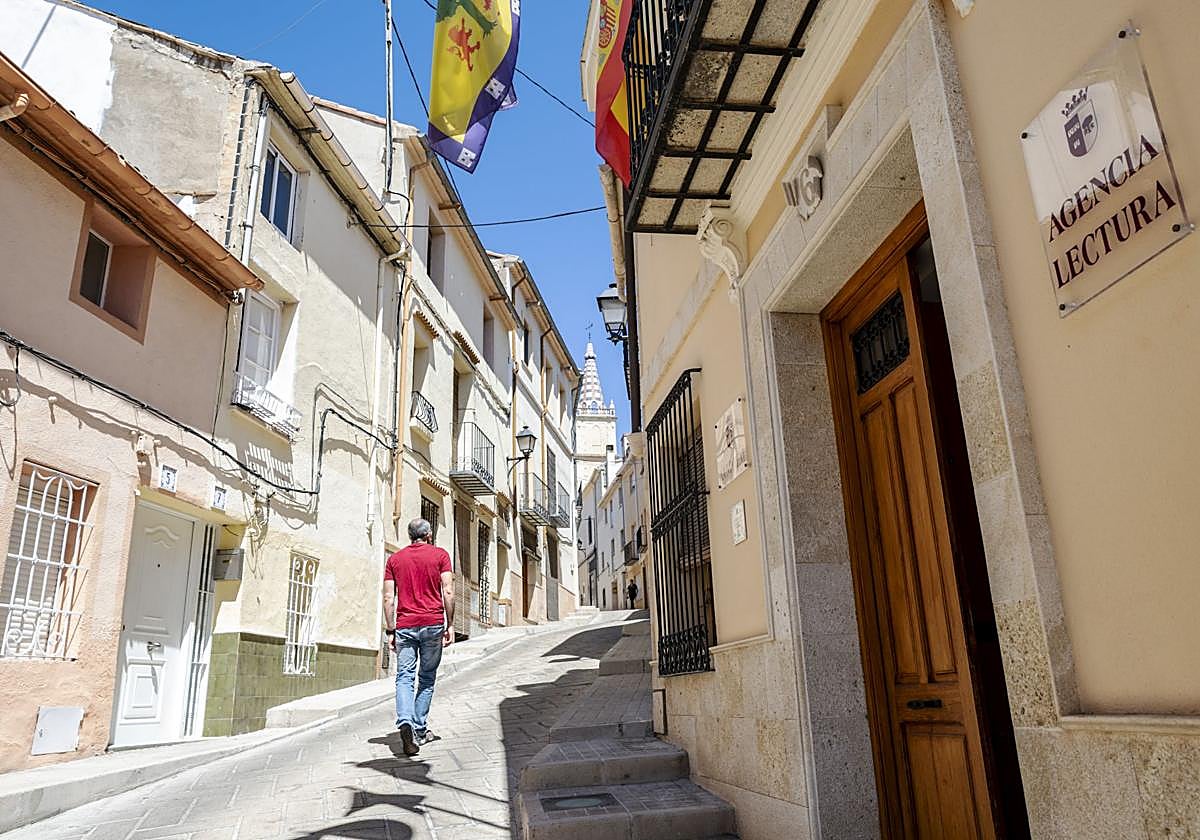 Entrance to the Town Hall of L'Alqueria d'Asnar.