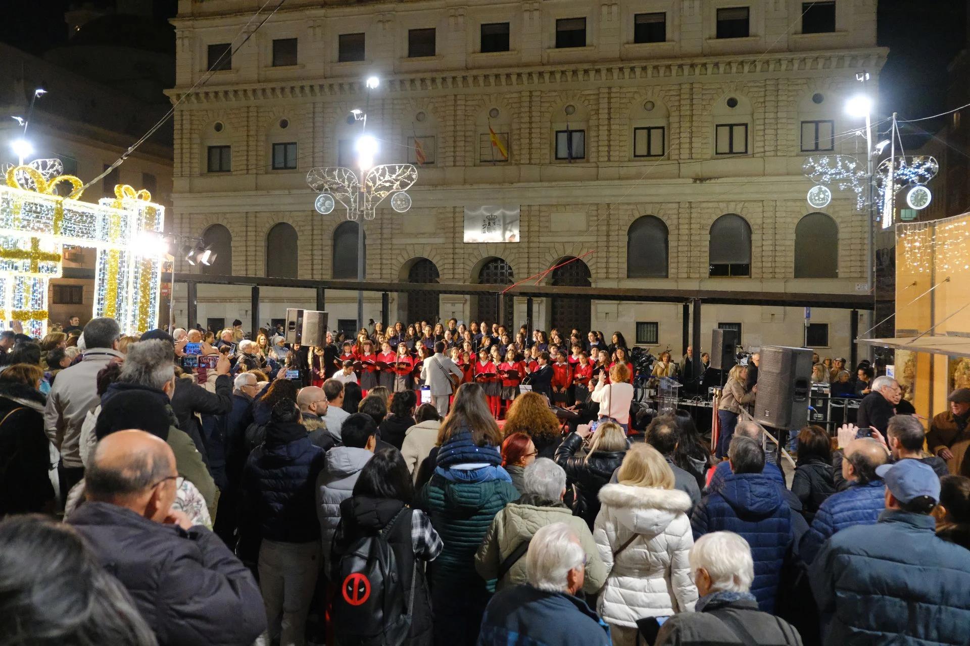 Inauguración del Belén Social de la plaza de la Montañeta.