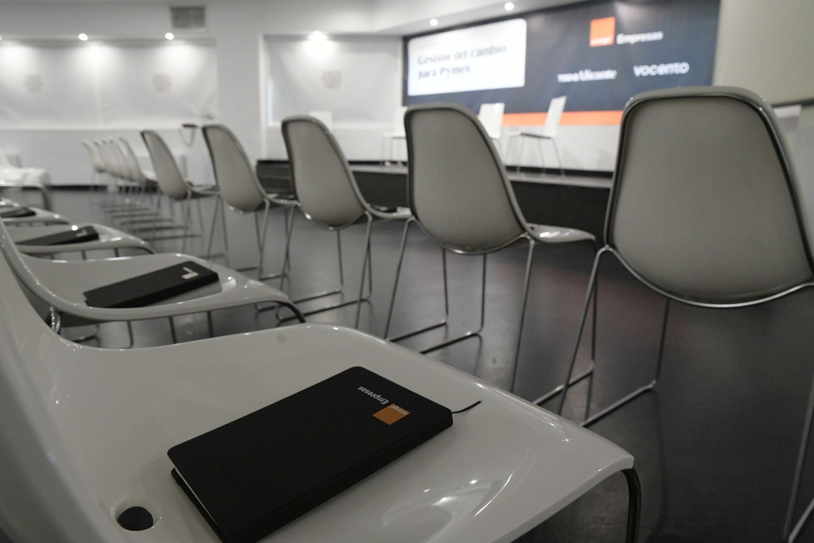 TodoAlicante sienta a las pymes a debatir sobre digitalización