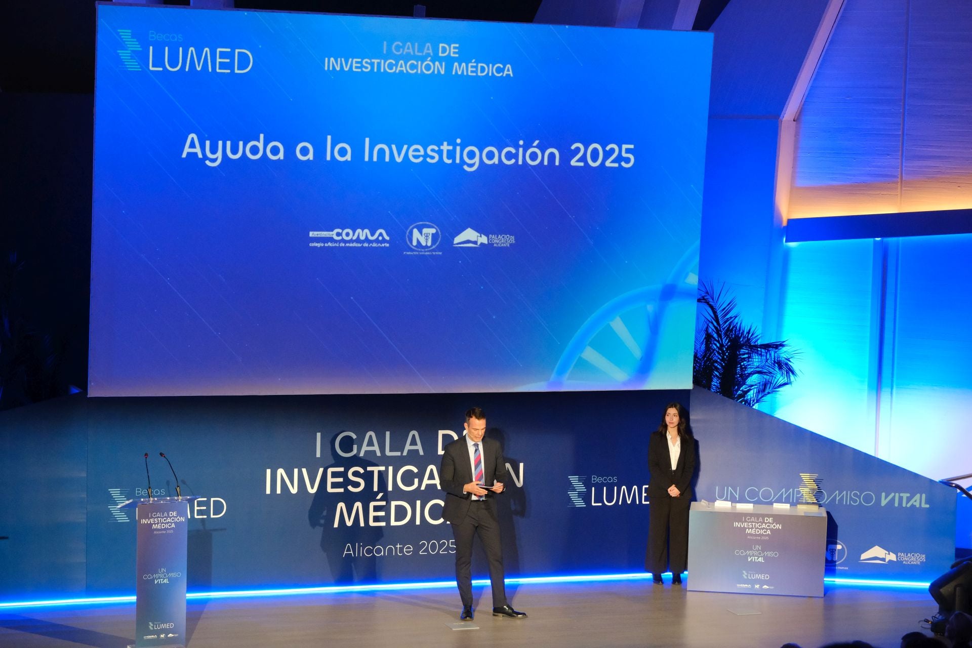Así ha sido la I Gala Becas LUMED celebrada en Alicante
