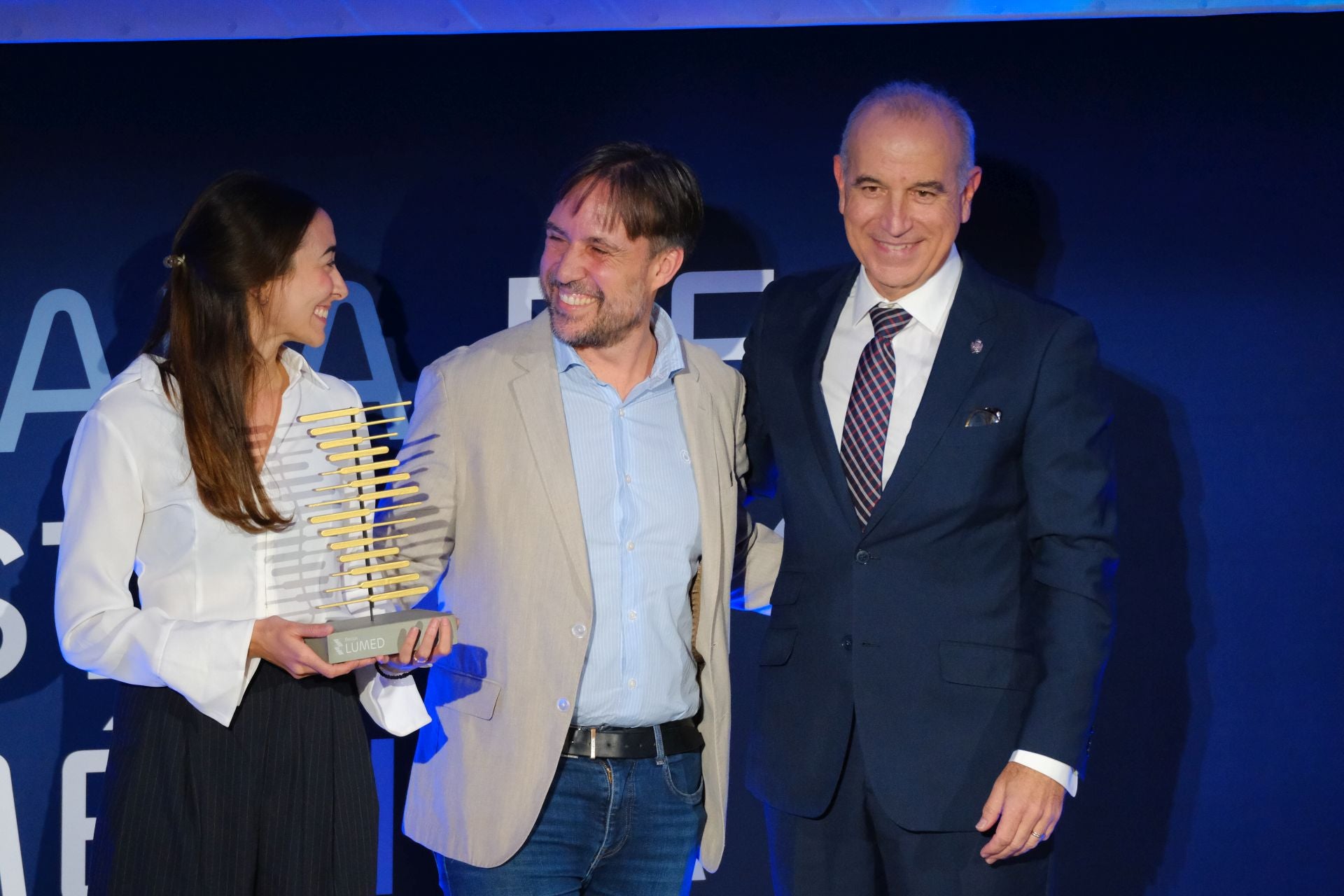 Así ha sido la I Gala Becas LUMED celebrada en Alicante