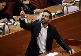 José Muñoz,síndic del PSPV, durante su intervención.l