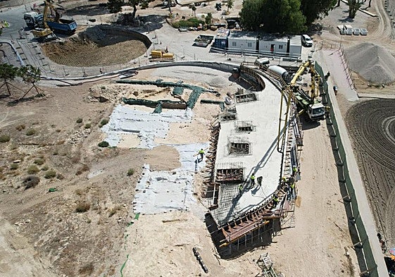 Imagen aérea de la villa romana hallada en la Almadraba de Alicante.