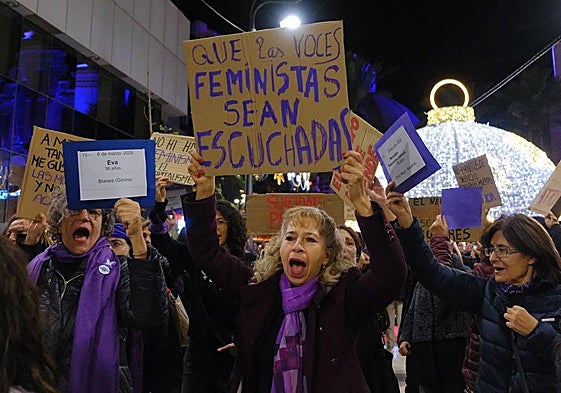 Concentración el pasado 25 de noviembre por el Día contra la Violencia a la Mujer.