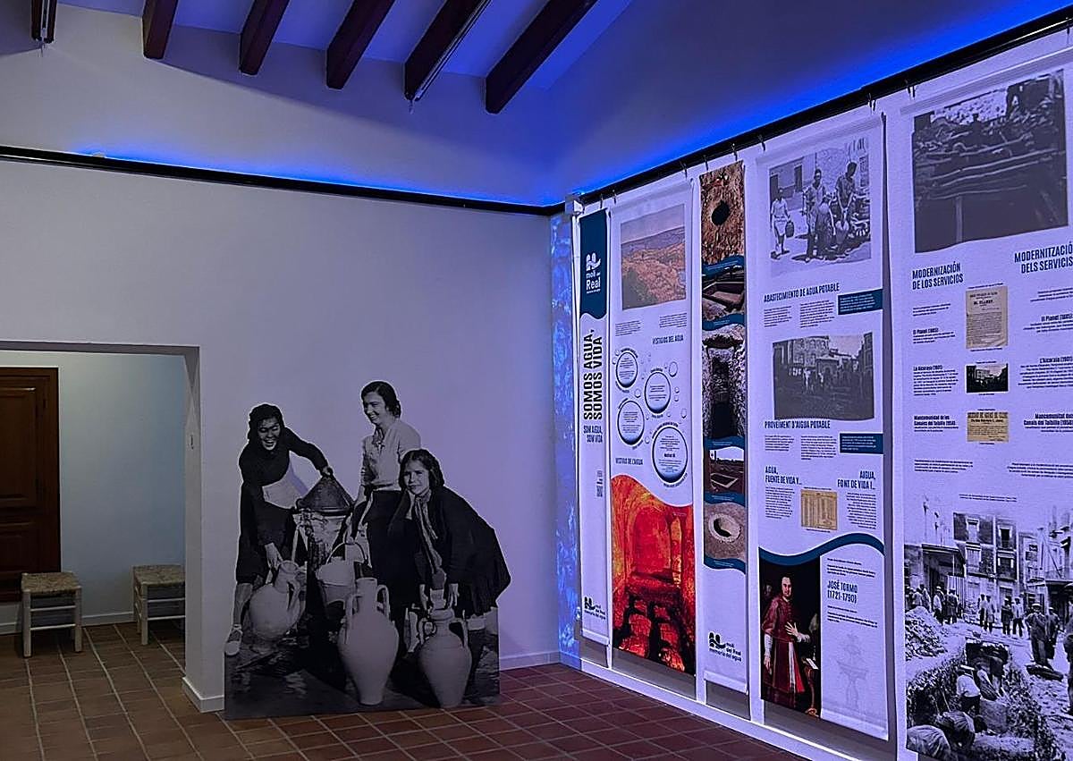 Imagen secundaria 1 - Vistas del interior del Museo del Agua, un recorrido inmersivo que muestra la evolución del patrimonio hídrico ilicitano.