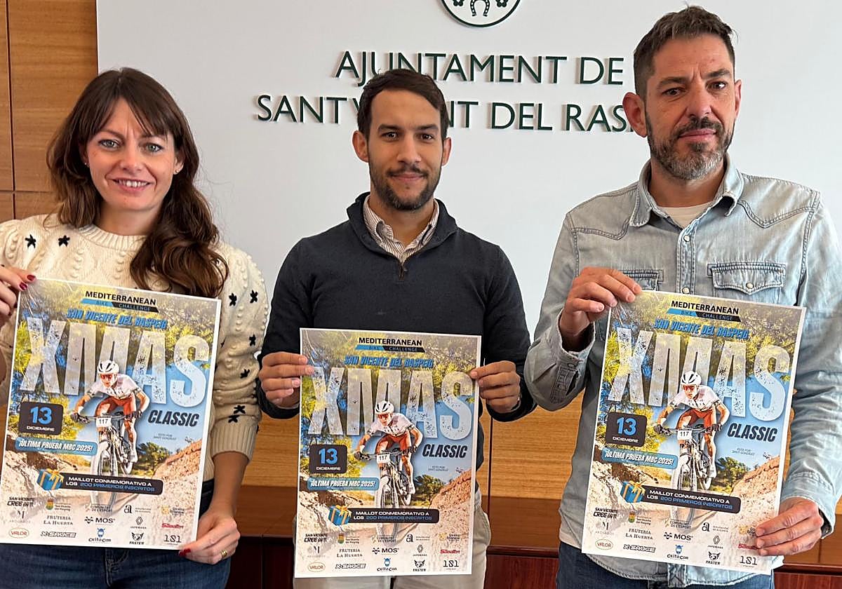 Presentación de la XVI Xmas Classic, con el concejal de Deportes y los organizadores detallando las novedades de la edición 2025.