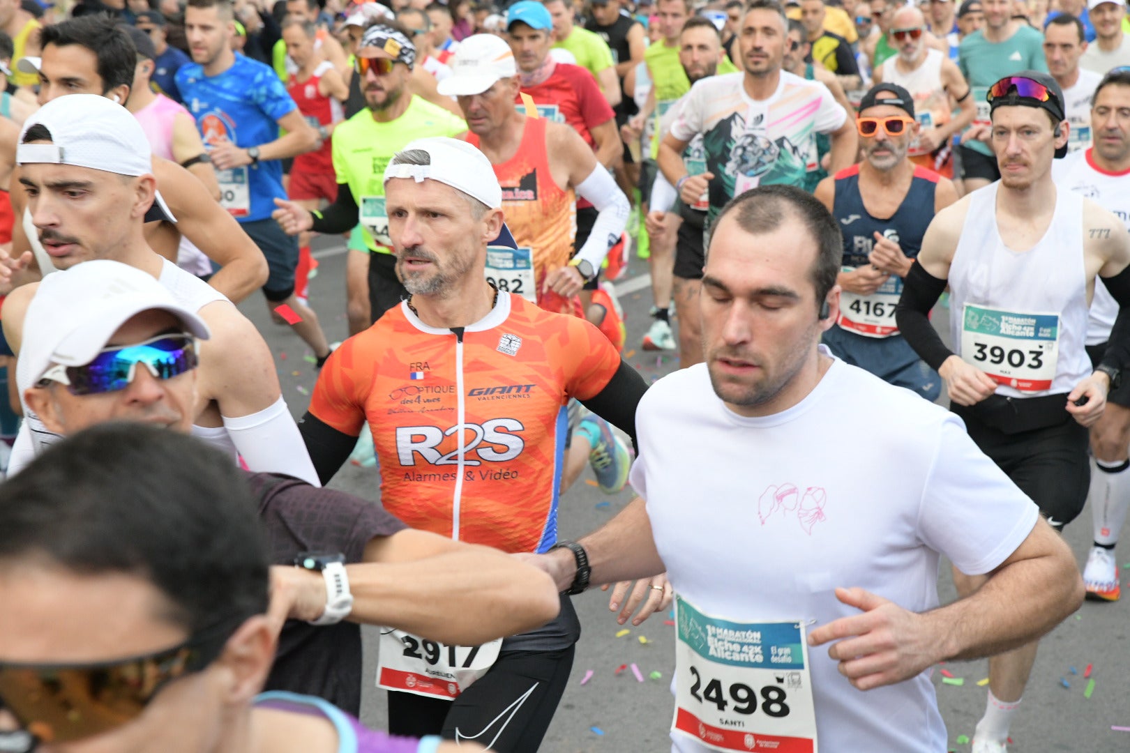 El éxito de la primera maratón Elche y Alicante augura futuras ediciones