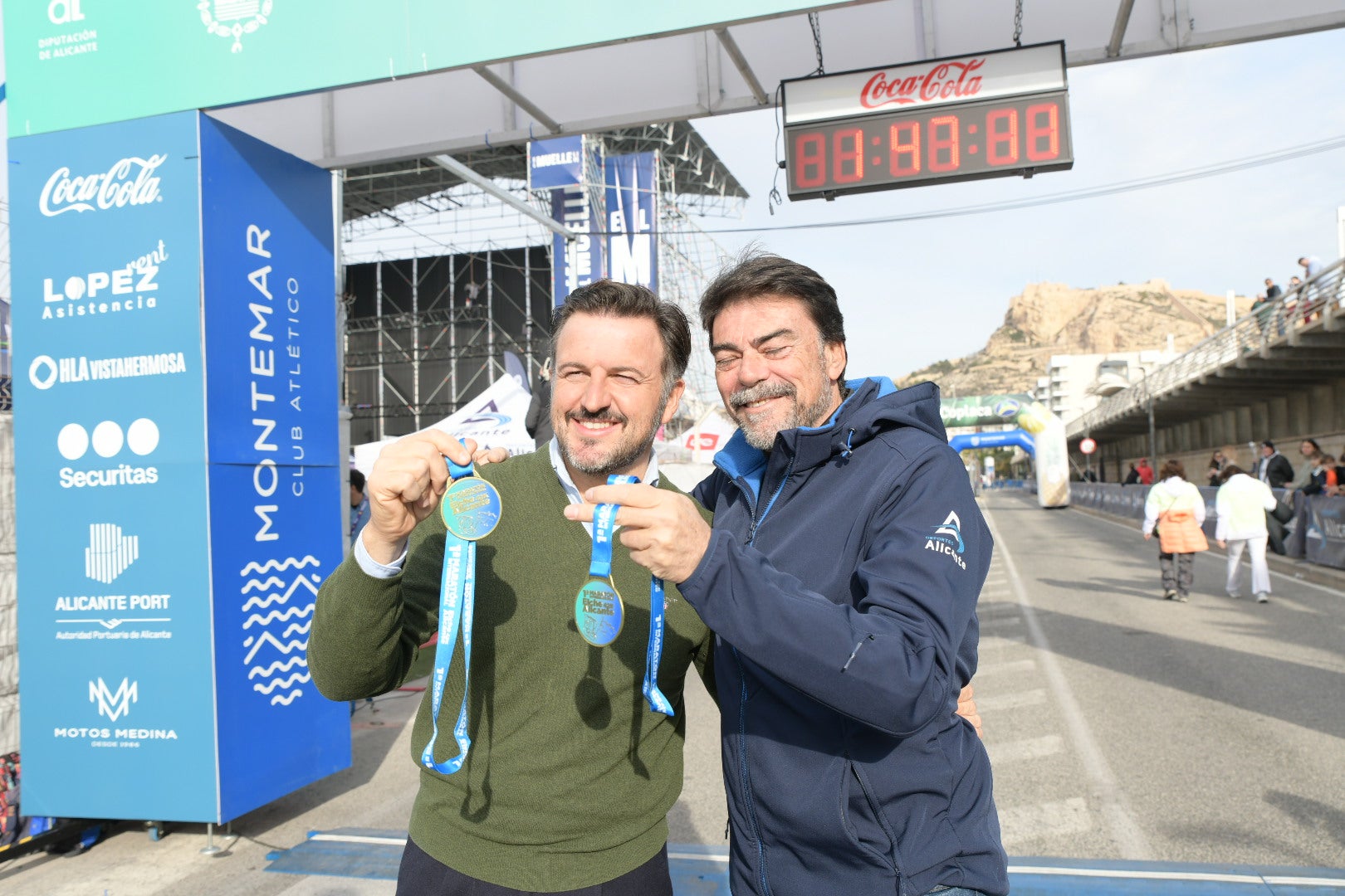 El éxito de la primera maratón Elche y Alicante augura futuras ediciones