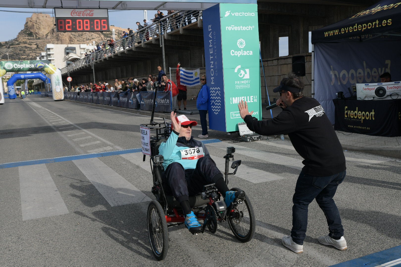 El éxito de la primera maratón Elche y Alicante augura futuras ediciones