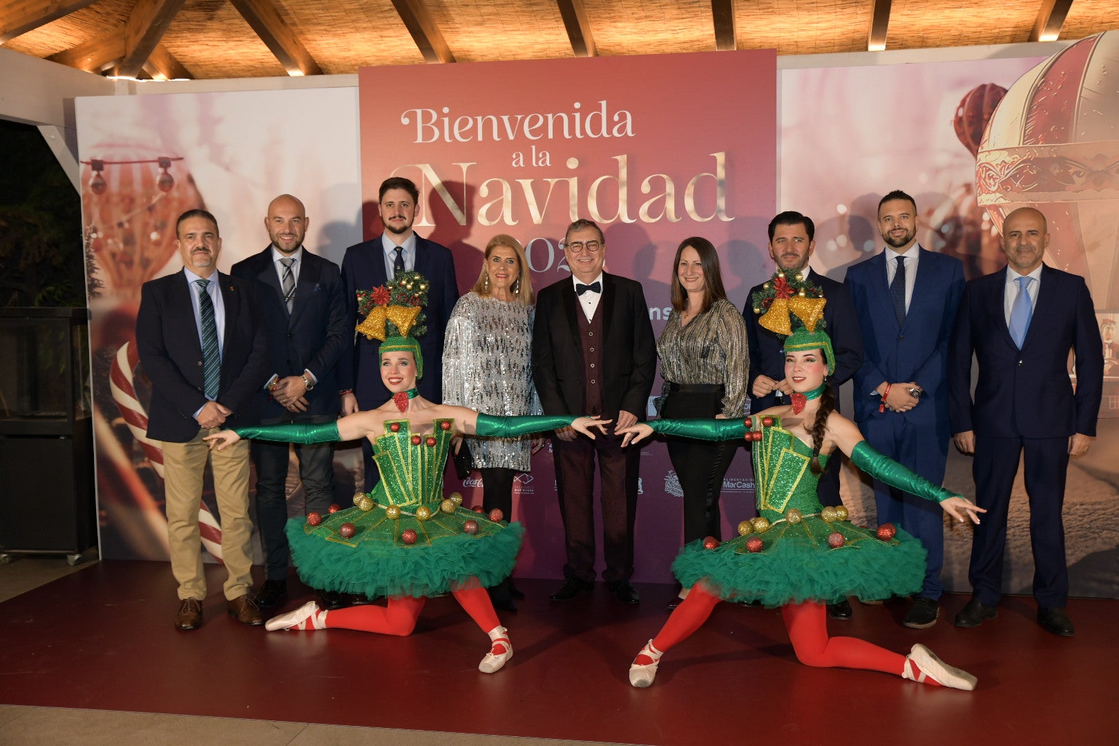 Cientos de asistentes dan la &#039;Bienvenida a la Navidad&#039; en la gala solidaria de Vectalia