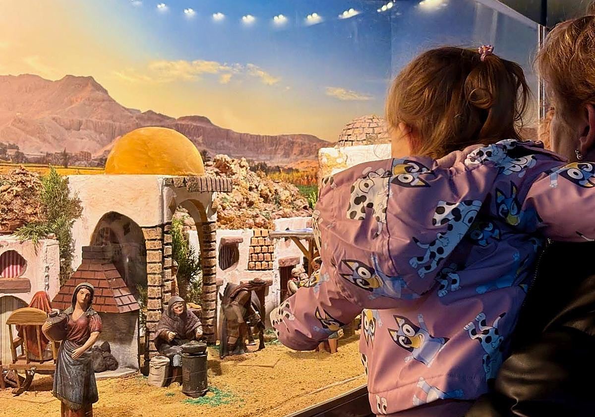 La oferta incluye visitas guiadas y teatralizadas, y recorridos para conocer el patrimonio cultural.