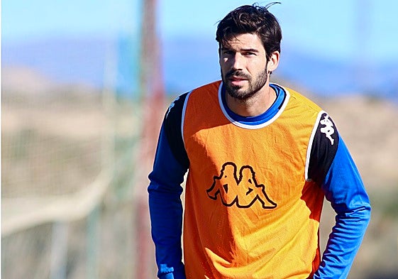 Nacho Monsalve, durante un entrenamiento reciente en Fontcalent.