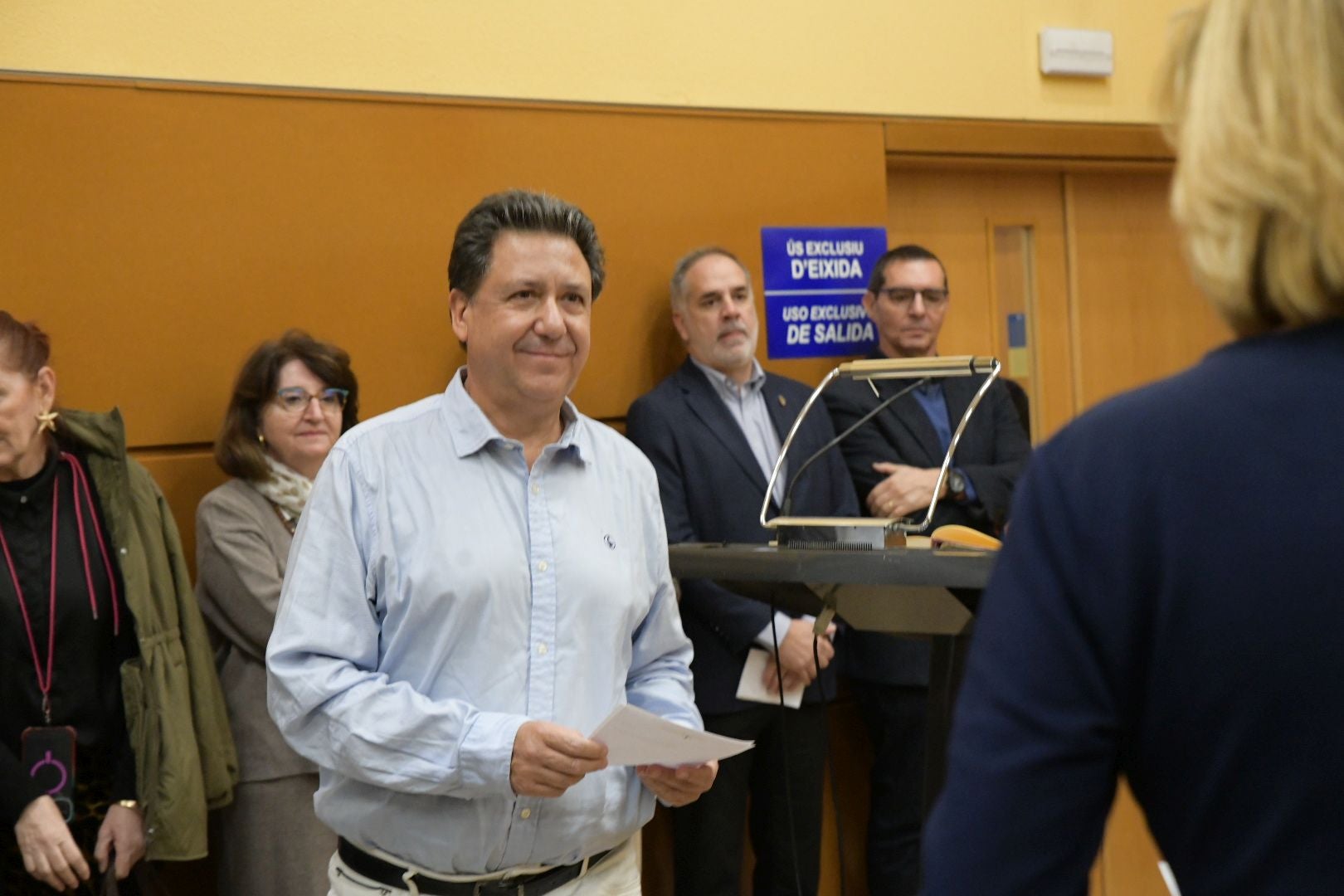 Alicante celebra el Día de la Constitución con una masiva lectura pública en la Sede Universitaria