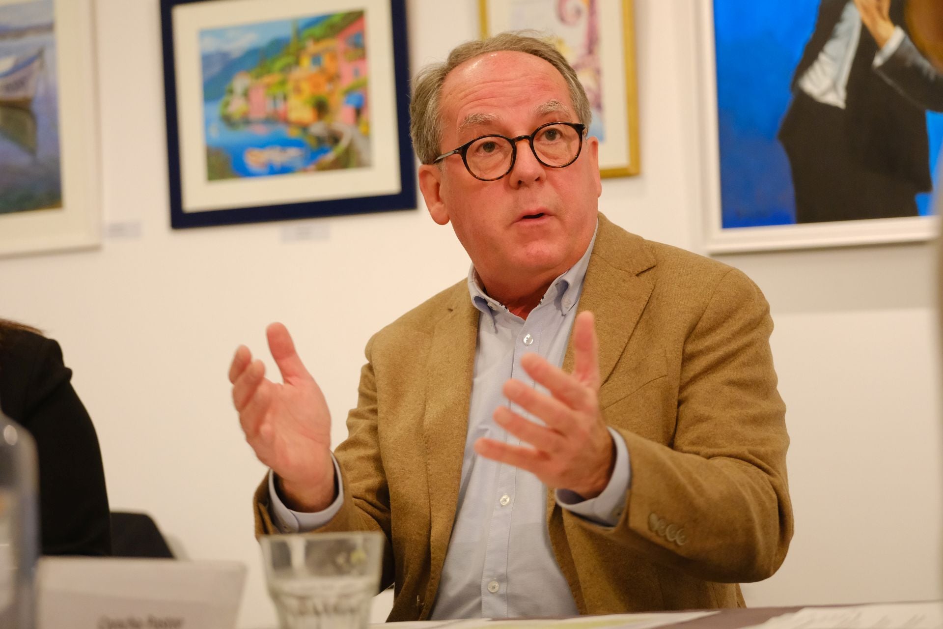 La mesa de expertos del Plan VIVE, en imágenes