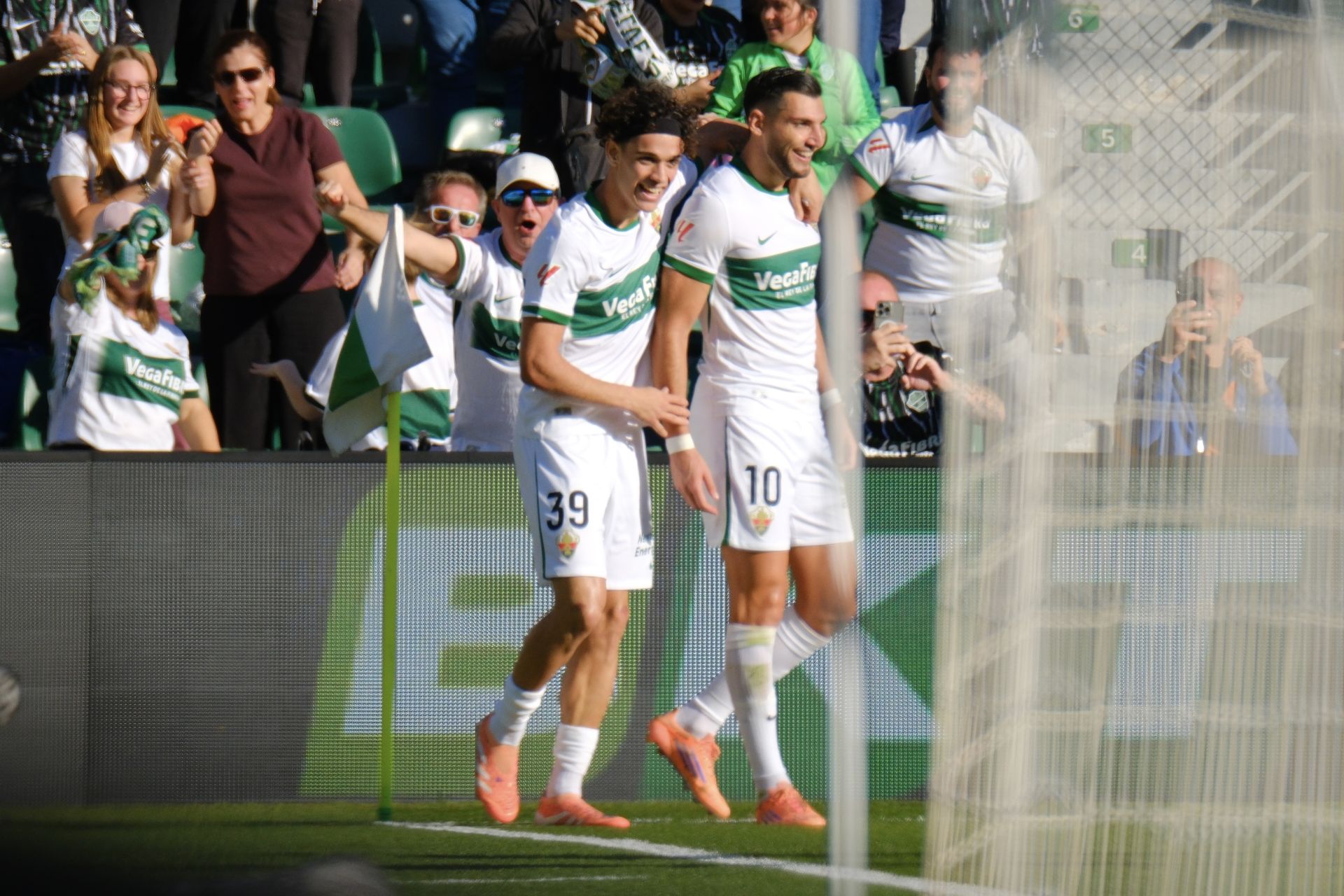 Las imágenes de la victoria del Elche ante el Girona (3-0)