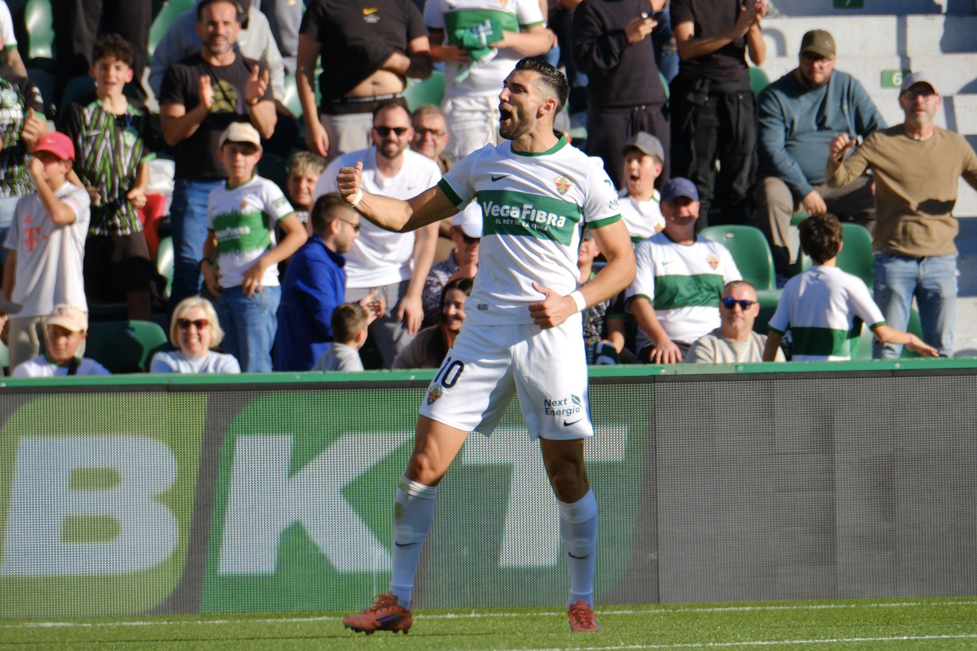Las imágenes de la victoria del Elche ante el Girona (3-0)