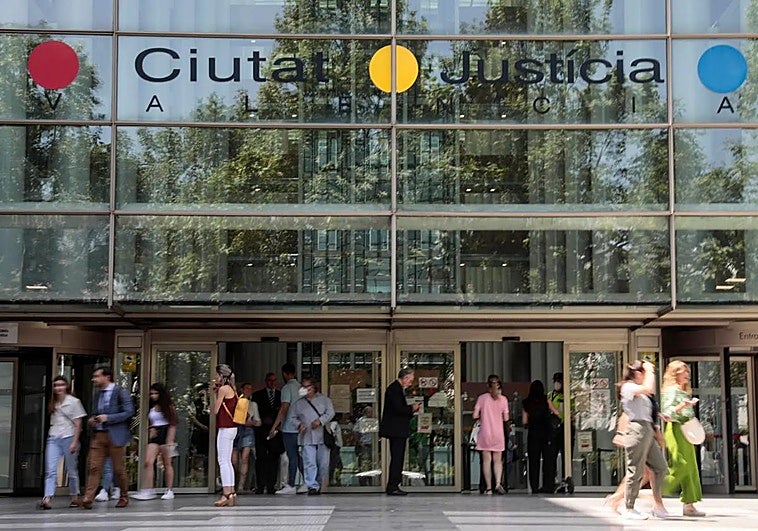 Justicia concede ayudas a 19 entidades locales de Alicante para impulsar la mediación en conflictos