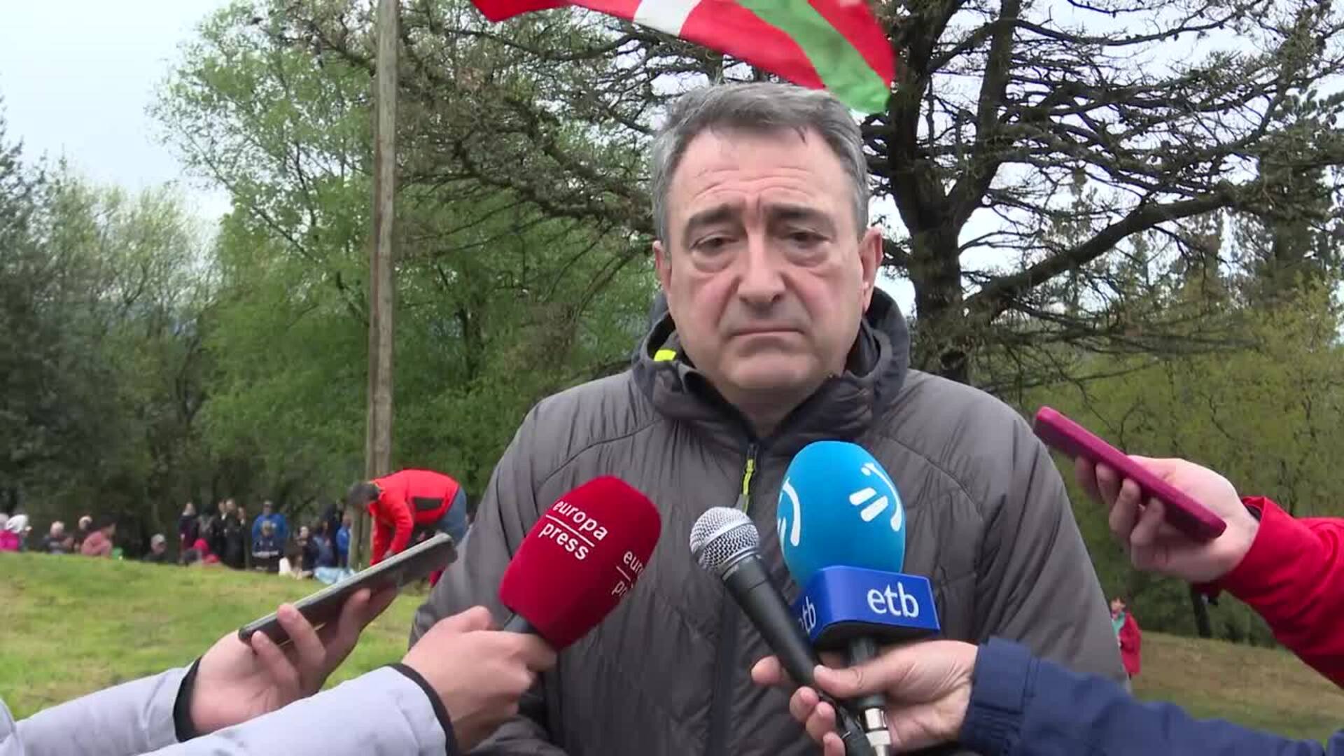 Esteban (PNV) llama a los vascos a 