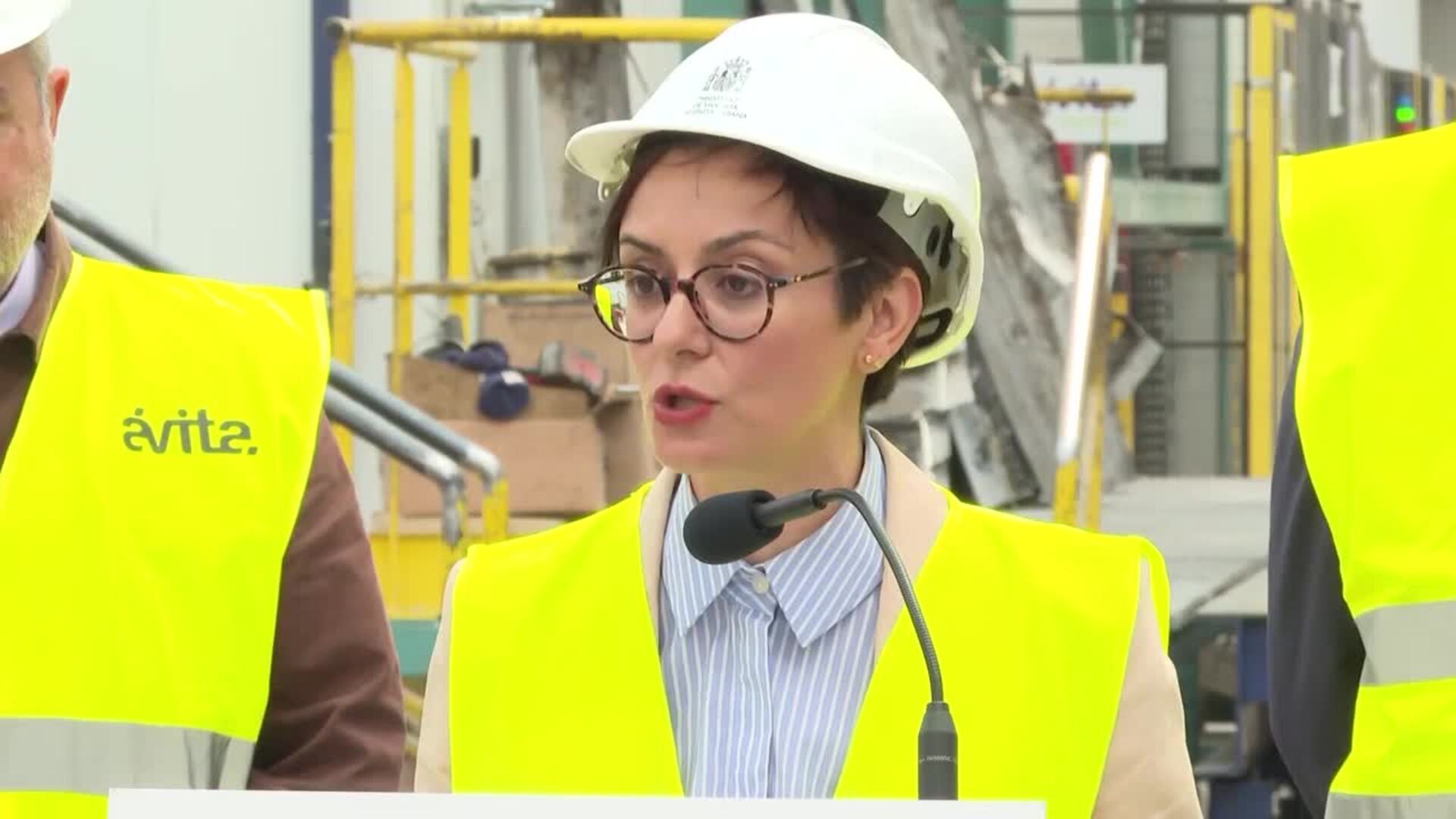 Isabel Rodríguez se posiciona al lado de Illa que pide más regulación en materia de vivienda