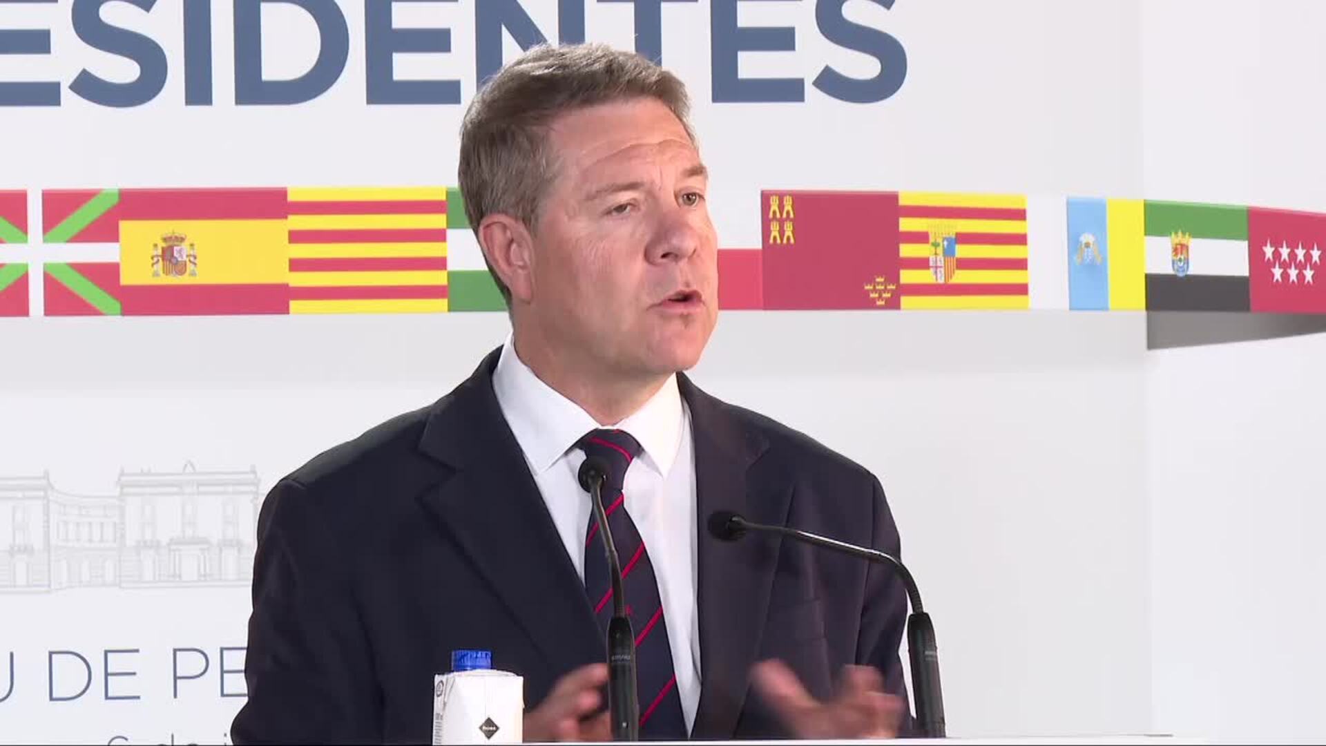 Page cree que la cita demuestra que España es "un puzle roto", preso del frentismo