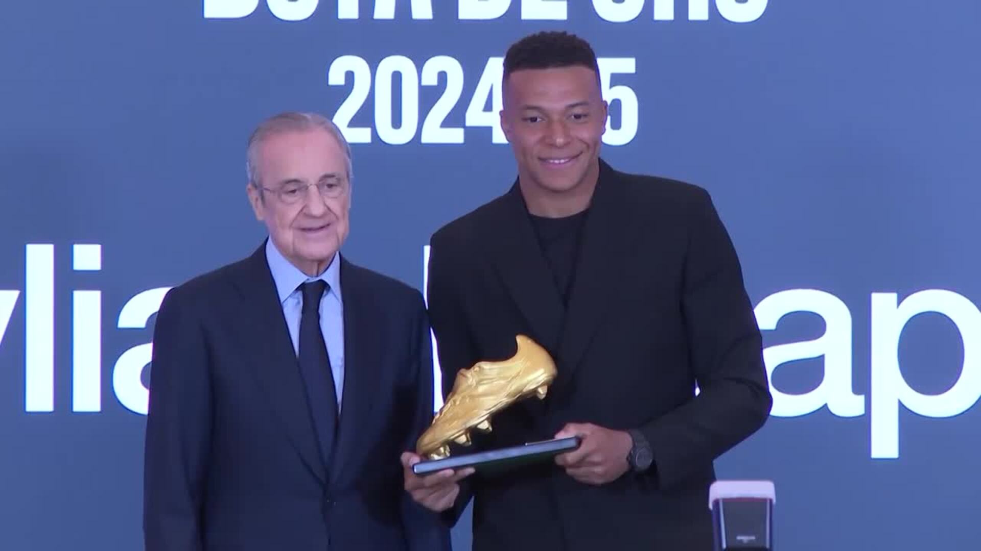 Kylian Mbappé recibe la Bota de Oro