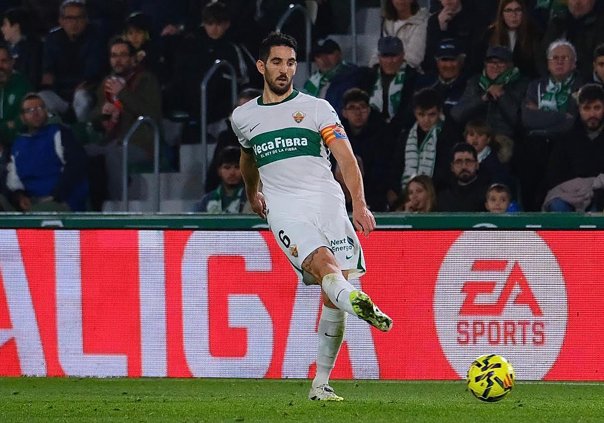 Pedro Bigas seguirá liderando al Elche CF tras renovar su contrato ...