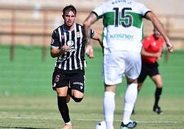 Lomónaco suma minutos ante el Cartagena.