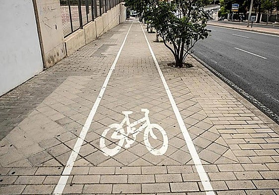 New DGT regulations set to hit Alicante cyclists with €200 fines
