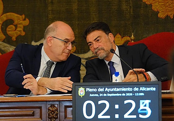 El PP defiende en el pleno que la actuación del Ayuntamiento en Les Naus fue «todo legal»