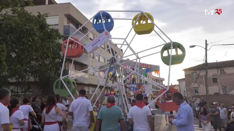 Menudo carnaval montaron este sábado en las fiestas de Alberite